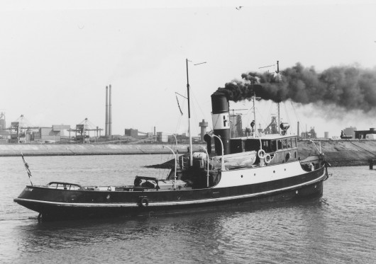 res18Holmvik_-_at_IJmuiden_-_photo_coll_JvEijk